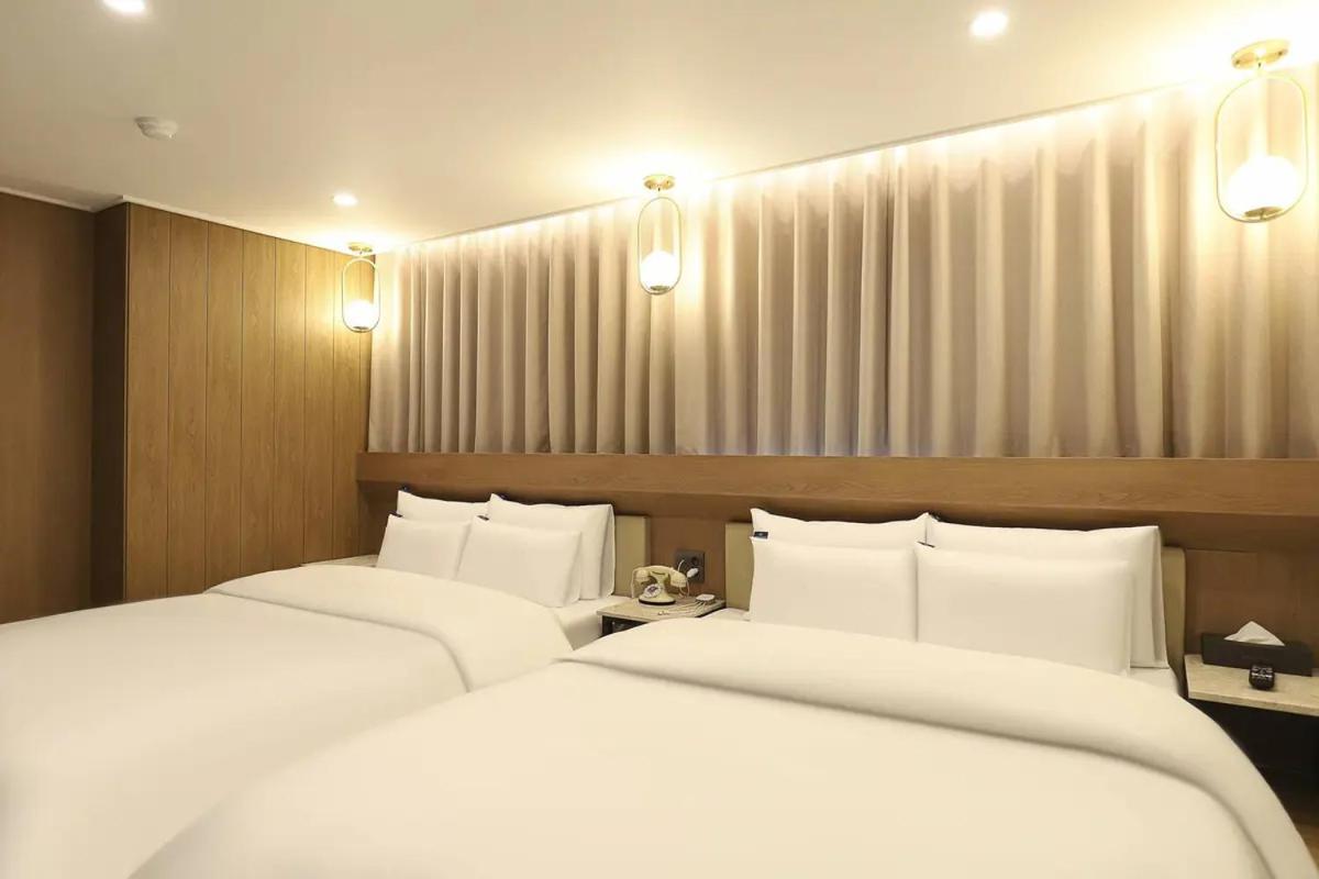 Rosy Hotel Cshongdzsu Kültér fotó