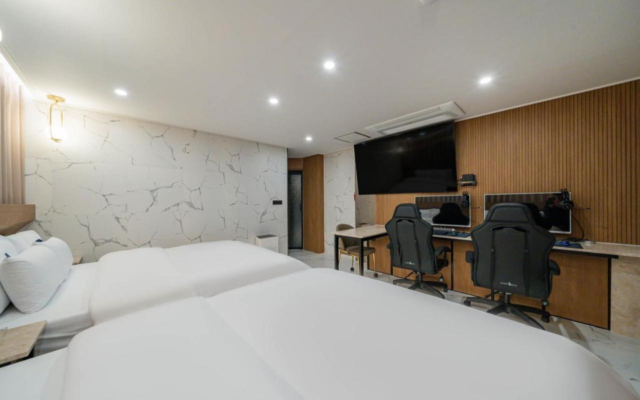 Rosy Hotel Cshongdzsu Kültér fotó