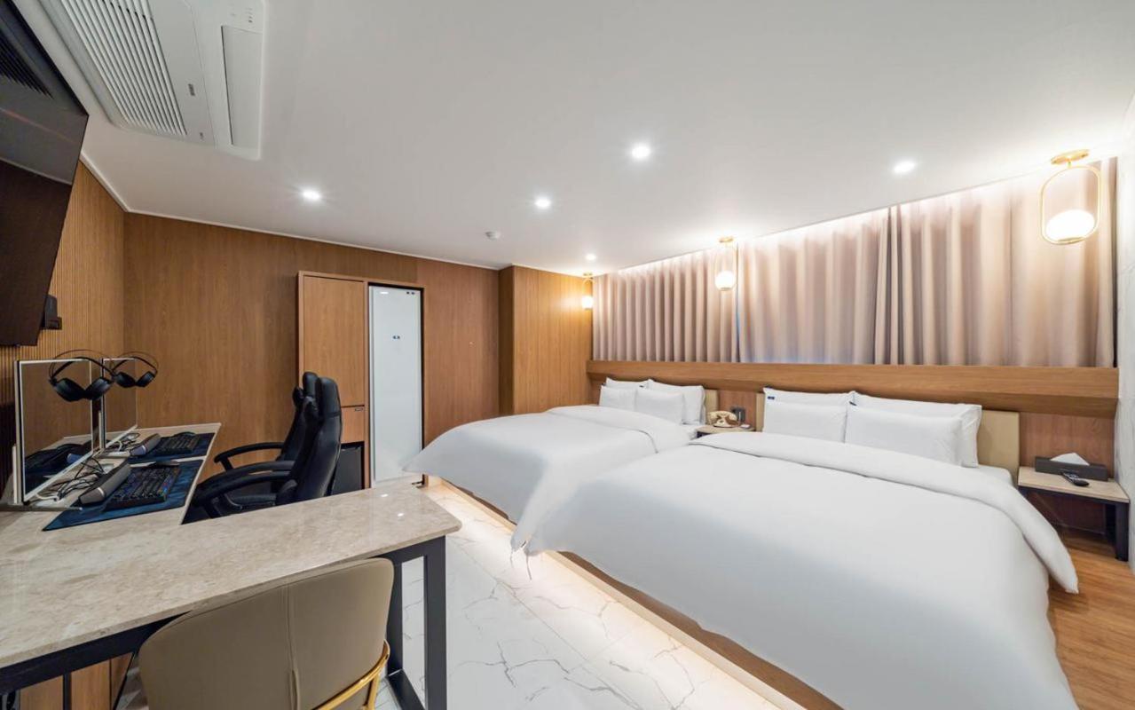 Rosy Hotel Cshongdzsu Kültér fotó