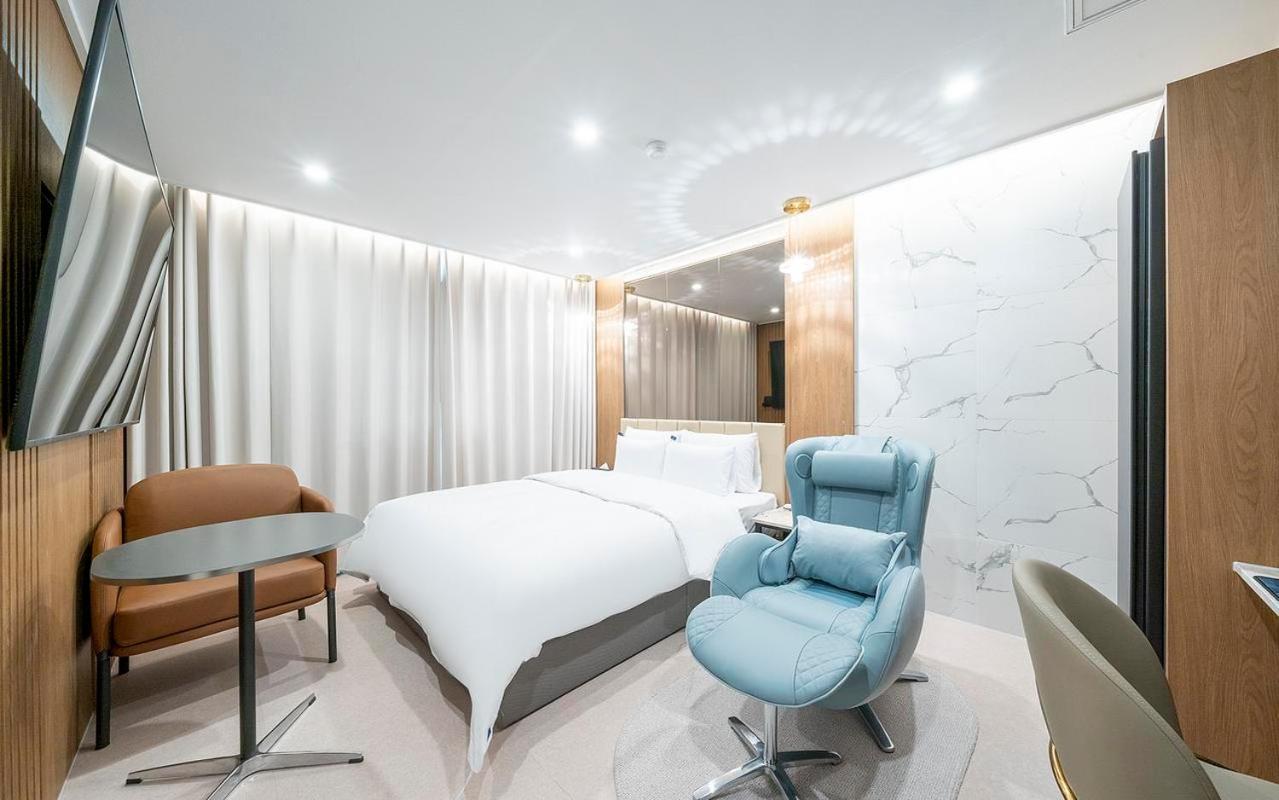 Rosy Hotel Cshongdzsu Kültér fotó