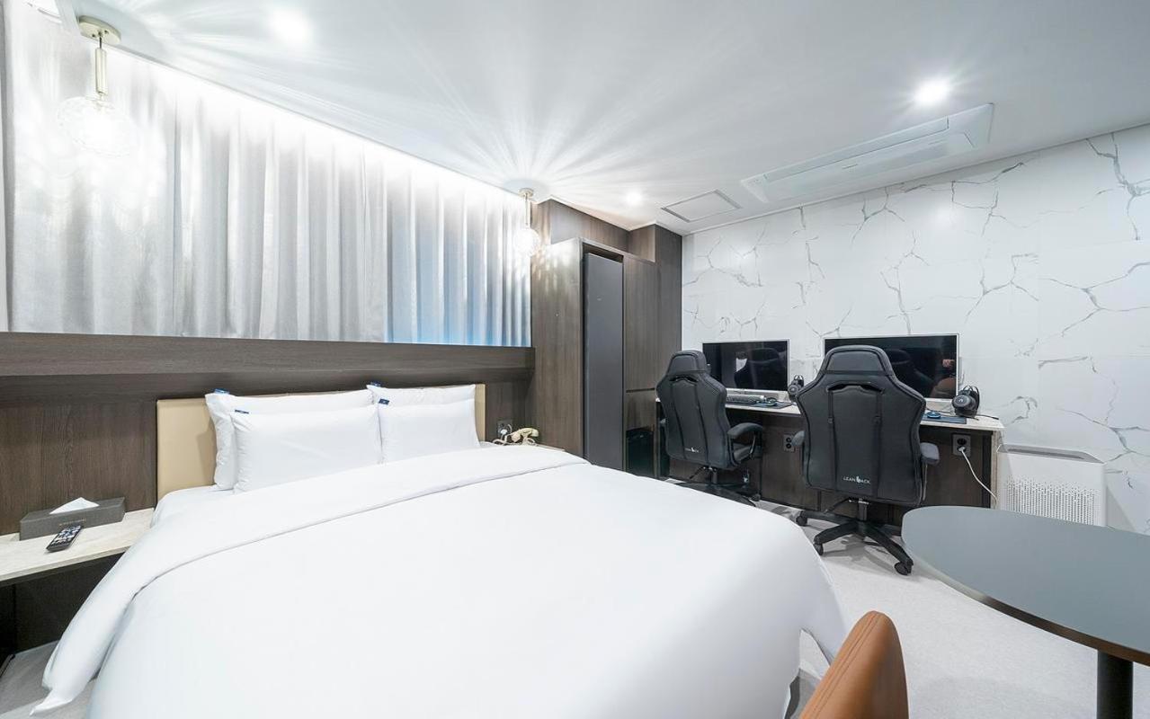 Rosy Hotel Cshongdzsu Kültér fotó